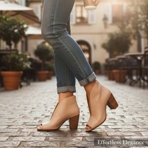 Lucky Brand LEATHER Peep Toe Stacked Block Heel Sandals Booties sz 8.5 M BEIGE